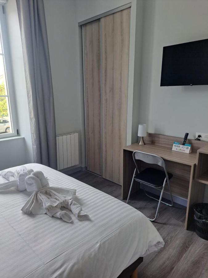 Bed and Breakfast Le Petit Vedaquais Vaas Экстерьер фото